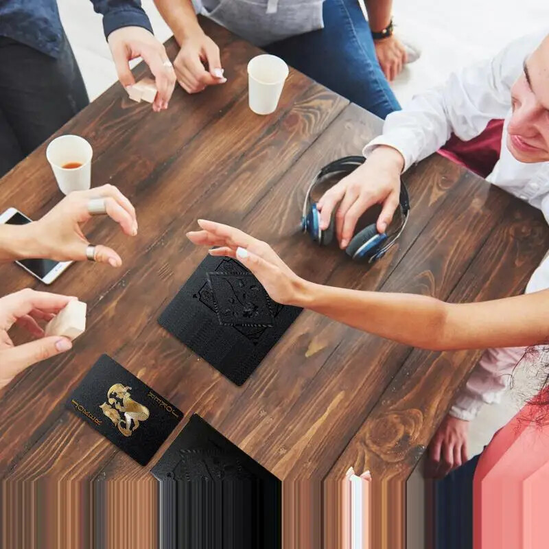 Vodootporne karte za igranje Set od 54 kolekcionarske folije za igranje poker vodootporne interaktivne igračke za odrasle za obiteljsku interakciju