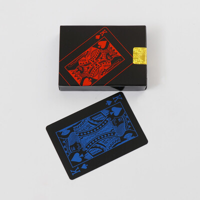 JP161 rūpnīcas tiešās piegādes melnās plastmasas spēļu kārtis ūdensizturīgs burvju PVC pokers kā izturīgs dāvanu komplekts