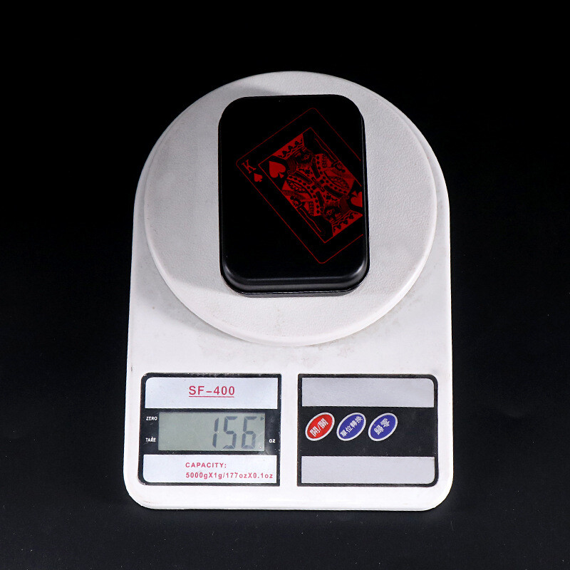 JP161 rūpnīcas tiešās piegādes melnās plastmasas spēļu kārtis ūdensizturīgs burvju PVC pokers kā izturīgs dāvanu komplekts