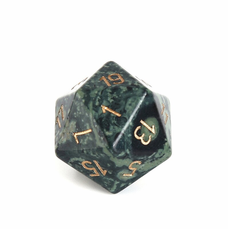 Spot Roba Prirodni kristal D20 Kockice Agat Obsidijan Rozenkvarc Labradorit Poliedron Kamene kockice Prilagođeni font Simbol Uzorak Logo
