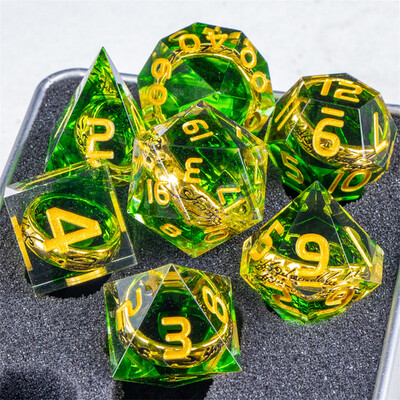 Ring Resin DnD Dice Включва комплект зарове One Rings, комплект полиедрални зарове Lord of Dice, The Ring Dice, dd зарове