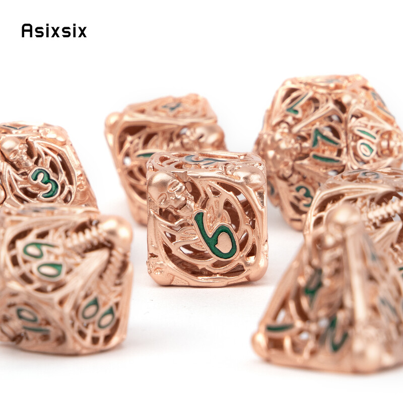 Metalne kockice sa zlatnozelenom lubanjom od 7 komada, šuplje metalne poliedarske kockice, prikladne za igranje uloga RPG društvene igre Kartaške igre