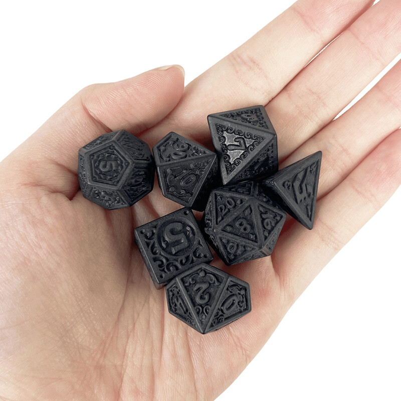 Novi set kockica od 7 komada - savršen poklon za ljubitelje dodataka za društvene igre DND