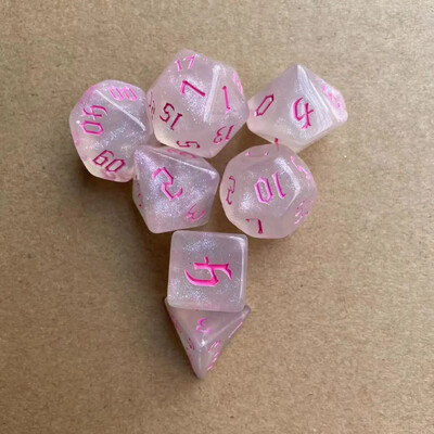 7 vnt. rinkinys, naujas blizgantis auksinis šriftas daugiakampis stalo žaidimo skaitmeninis kauliukas, skirtas DND TRPG RPG D20 D12 D10 D8 D6 D4 stalo žaidimų kauliukų rinkinys
