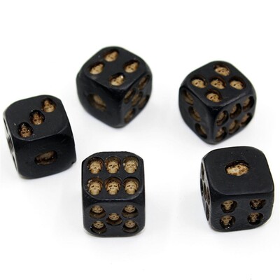 5 бр./компл. Halloween Skull Dice Декоративни черни черепни зарове на Halloween Party Death Table Game Toy Death Комплект от 5 18 мм