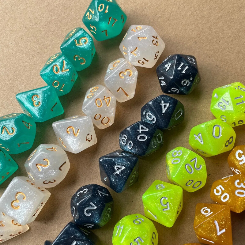 7 komada svjetlucavih zlatnih fonta Set kockica za stolne igre Digitalne kockice D4 D6 D8 D10 D% D12 D20 Komplet poliedarskih kockica za DND TPRG PRG