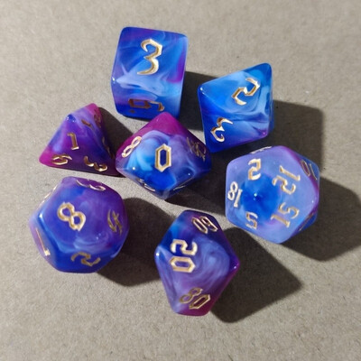 Sedam kompleta novog skupa trčanja, grupna kockica s četiri boje, stolna igra s podudaranjem boja čaja s mlijekom