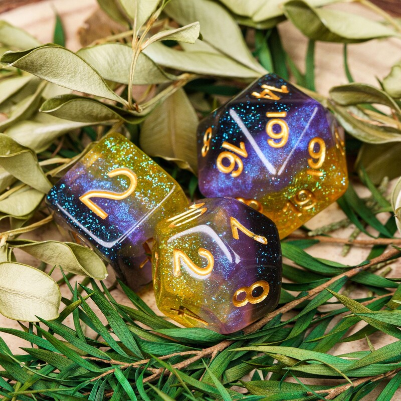 Cusdie 7Gb Pride Flag Dice DND Trans-Pride D&D Dice Multicolor D4-D20 Daudzskaldņu kauliņu komplekts lomu spēlēm galda spēlēm