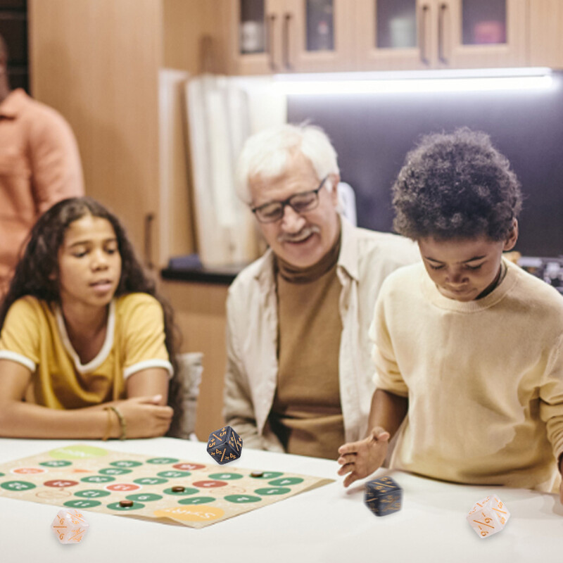 10 gab. Kauliņu skaitītāji Pozitīvie negatīvie +1 -1 Pulcēšanās galda spēle Smieklīgie kauliņi