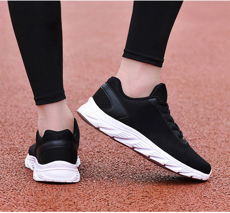 Prozračne mrežaste prekogranične modne muške sportske cipele velikih veličina vanjska trgovina muške cipele velikih veličina ljetne nove muške cipele za slobodno vrijeme