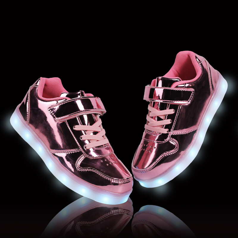 Šviečiantys batai LED šviesos batai rudens naujos spalvos blykstė Korėjietiška versija vyrams ir moterims kraunasi