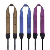 "Kvaliteetsest kangast värvilised rihmad - mugavad ja hingavad, sobivad pikaajaliseks kandmiseks."