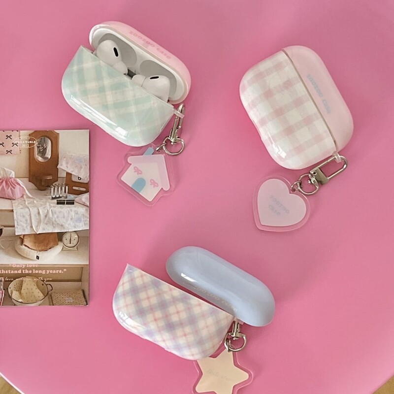 Kuum armas multikas karu kõrvaklappide kaitseümbris AirPodidele 1 2 3 4 Pro 2. Pehme kukkumisvastane kate imelise ripatsiga