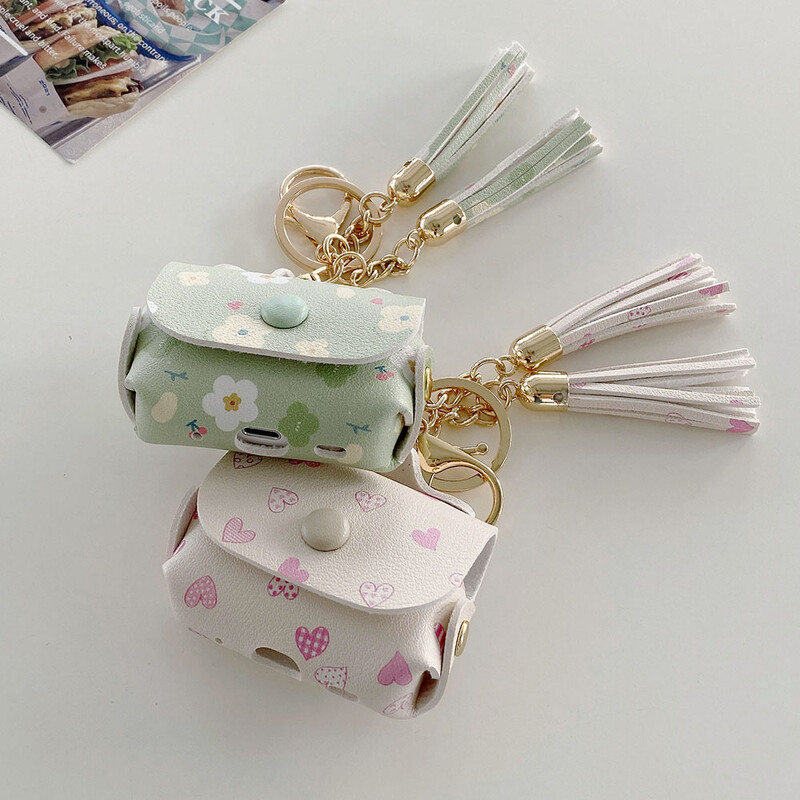 Dėklas, skirtas Airpods Pro 2 3 mielas odinis krepšys, gėlių braškių širdis, įkrovimo dėžutės dangtelis, minkštas ausinių dėklas su kutais raktų pakabu