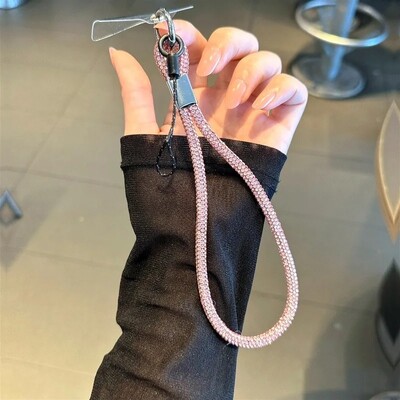 Glitter Flashy Rhinestone Cell Phone Charm Lanyard за iPhone Diamond Crystal Phone Wring Carts Keychain Vising Anti-lost Rop