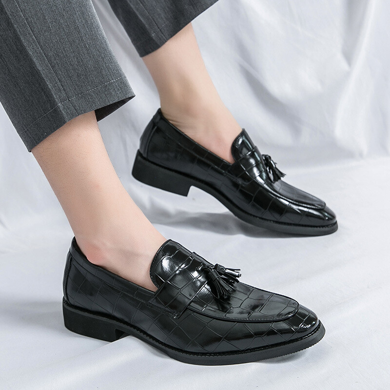 Nove ljetne Lazy Slip On muške cipele Poslovne retro ležerne kožne cipele Modne brijačke cipele za noćni klub