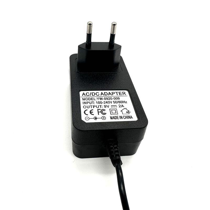 9V 2A maitinimo šaltinio įkroviklio adapteris USB C tipo C DC 5,5 mm x 2,1 mm 5,5 x 2,1 mm / 5,5 mm x 2,5 mm 5,5 x 2,5 mm universalus