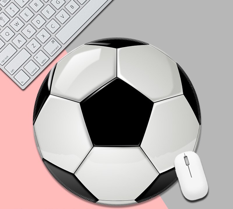 Loominguline ümmargune paksude suletud servadega hiirematt, valmistatud Source Factory poolt, saab tarnida ühes tükis