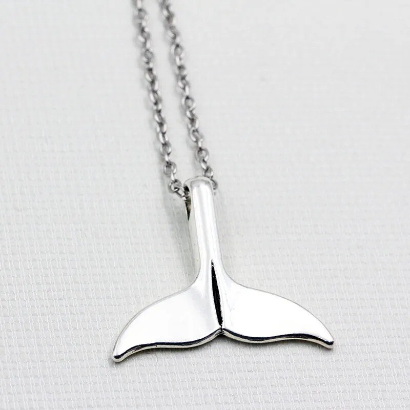 Европейски и американски трансгранични горещо продавани модни рибешка опашка, китова опашка, чар, колие, висулка, пуловер, верига, бижута