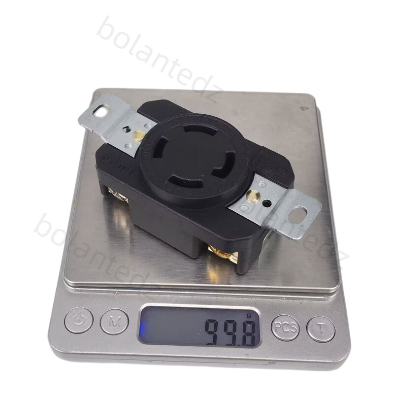 Must UL 30A 125V 250V NEMA L14-30P L14-30R Tööstuslik keerdlukuga toitepistik 4pooluseline paneel Pistikupistik Isane pesa