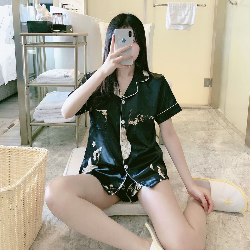 Ženska ljetna pidžama, nova slatka i slatka 5050 imitacija svilenog prsluka na preklop, kratke hlače kratkih rukava, kućna odjeća, dvodijelni set