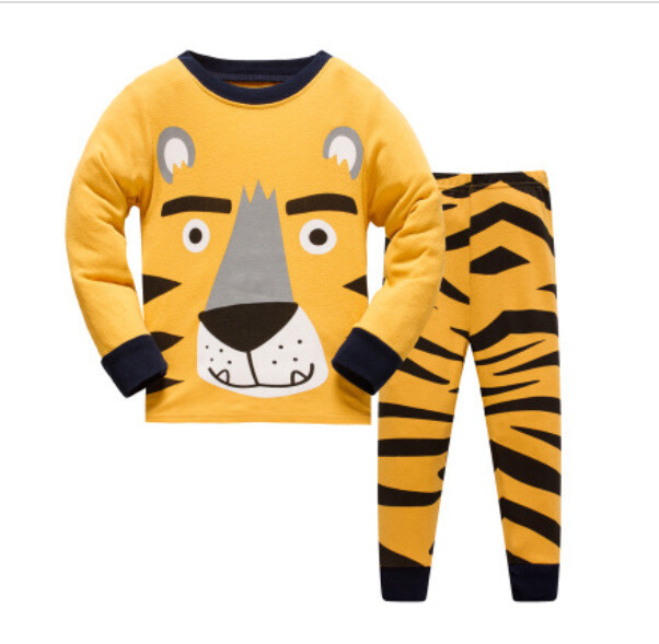 Kész készlet 2024 új fazon, otthoni ruhák lányoknak és fiúknak, öltönyök, gyerekruhák, határon túli gyerekruhák 3-8 éves korig.