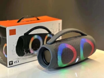 Didelio galingumo „Bluetooth“ garsiakalbis, nešiojamas RGB spalvingas šviesai atsparus belaidis žemųjų dažnių garsiakalbis 360 stereo erdvinio garso TWS FM boombox
