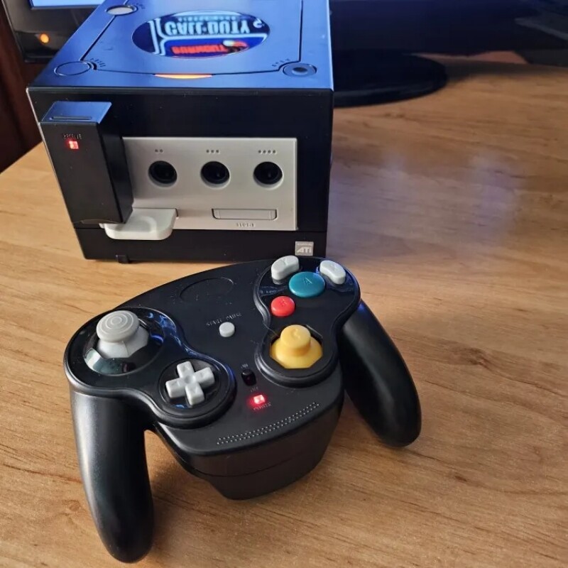 Bežični gamepad kontroler u 5 boja za NGC igraću konzolu s 2.4G adapterom Gamepads Joystick za GameCube konzolu za video igre