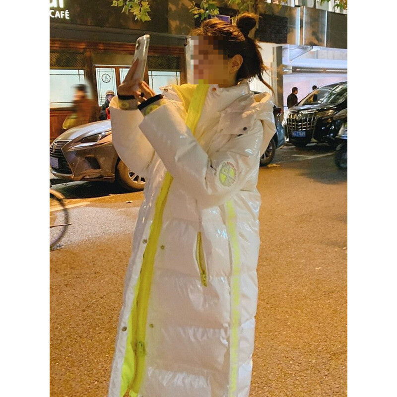 Jachetă strălucitoare de puf de lungime mijlocie, nelavabilă, 2024, nouă largi, iarnă, cu glugă, culoare contrastantă, haină caldă super groasă