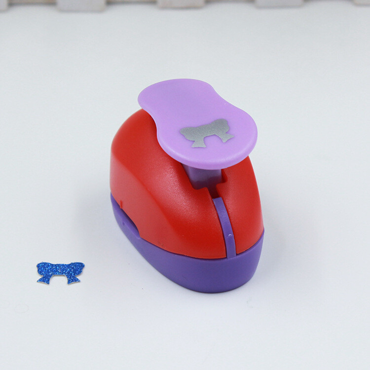 Vidutinio dydžio įspaudimo mašina Kūrybinis darželis rankų darbo „pasidaryk pats“ Punch 16 mm spausdinimo reljefinis aparatas