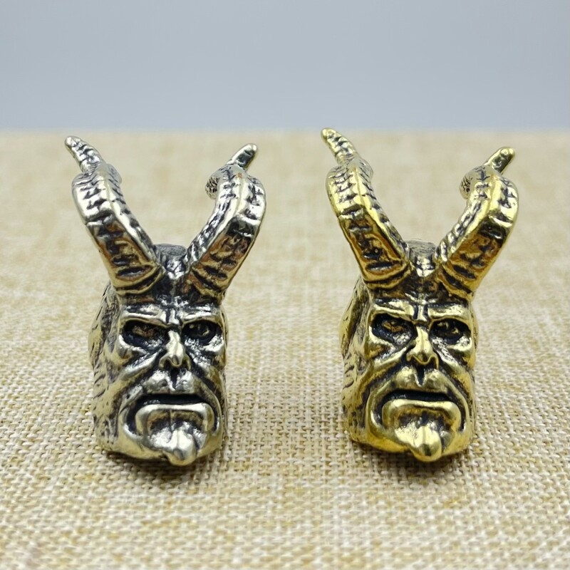 Prekogranična vruća prodaja mesinganog noža Hellboy privjesak za ključeve DIY ručno rađeni pribor od užeta