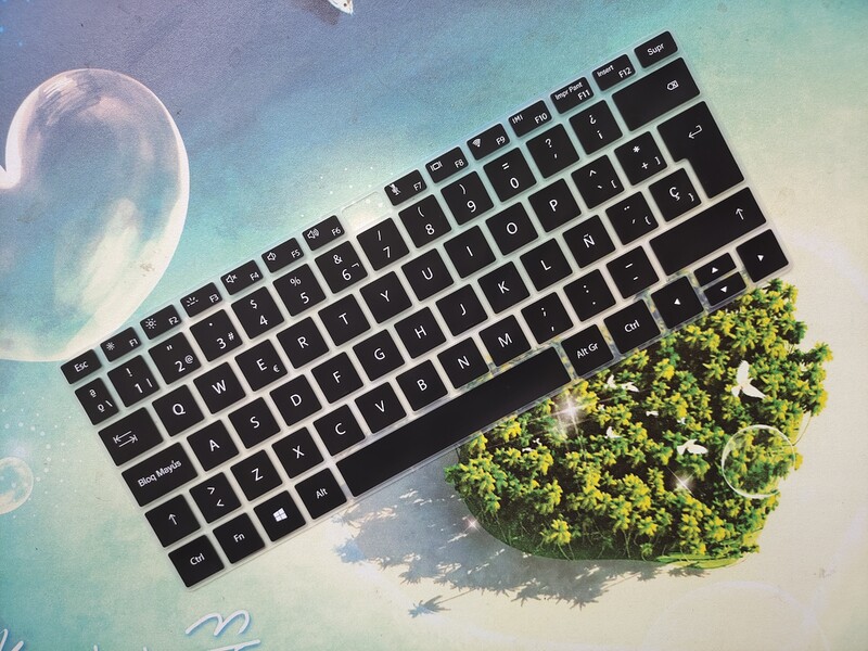 Silikonska maska za tipkovnicu Ruski engleski španjolski Euro verzija za Huawei MateBook D16 / Honor MagicBook 16 SE 16.1 inča 2021.