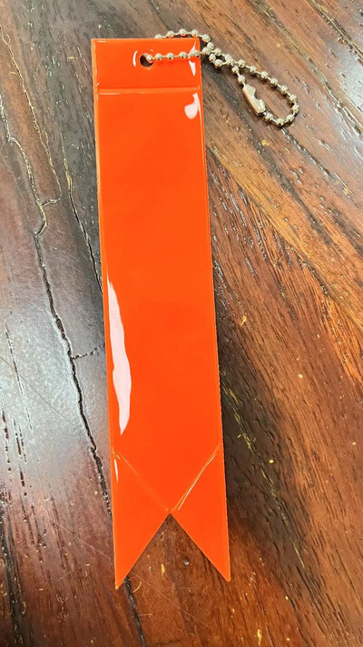 5 бр./чанта Светлоотразяваща светеща висулка за деца PVC флуоресцентна лента Висулка Ключодържател Предупреждение Безопасност през нощта за възрастни студенти