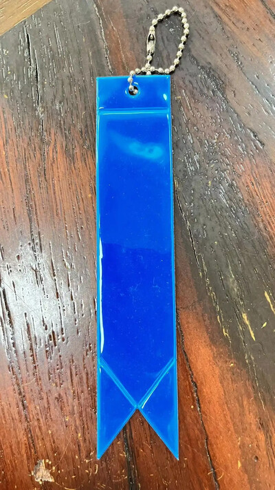 5 бр./чанта Светлоотразяваща светеща висулка за деца PVC флуоресцентна лента Висулка Ключодържател Предупреждение Безопасност през нощта за възрастни студенти