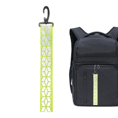 Безопасна светлоотразителна висулка Защитно светлоотразително облекло Ключодържател Висулка Лек и преносим външен инструмент за бягане, колоездене