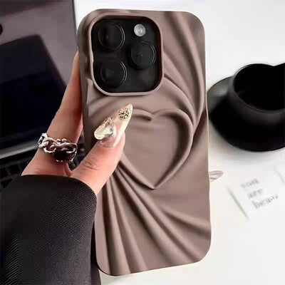 Fashion Fold Wrinkle 3D Love Heart Silikonska maska za iPhone 15 14 13 16 Pro Max Plus 12 11 PM Soft Matter Full Phone Cover
