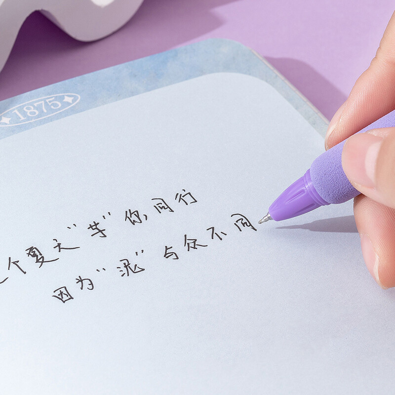 4 KOM/PAKIRANJE Ljubičasta serija 0,5 mm gel olovka za studente Mekana olovka za pisanje crna dopunska olovka Uredski školski pribor Novo
