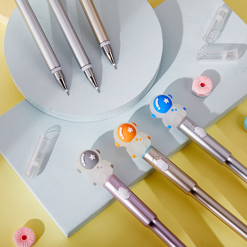 3 bucăți/set drăguț astronaut pixuri LED gel 0,38 mm cerneală neagră spațiu de scris neted pixuri luminoase papetărie școală pentru copii rechizite de birou
