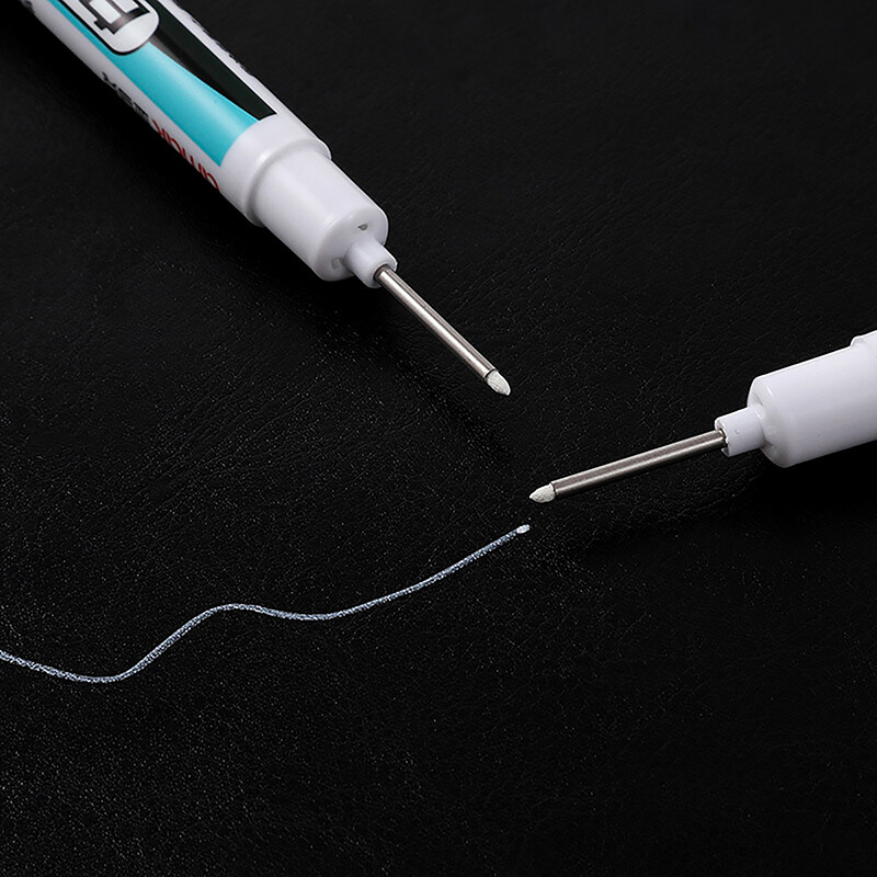 Baltos spalvos nuolatiniai žymekliai, 3 vnt.