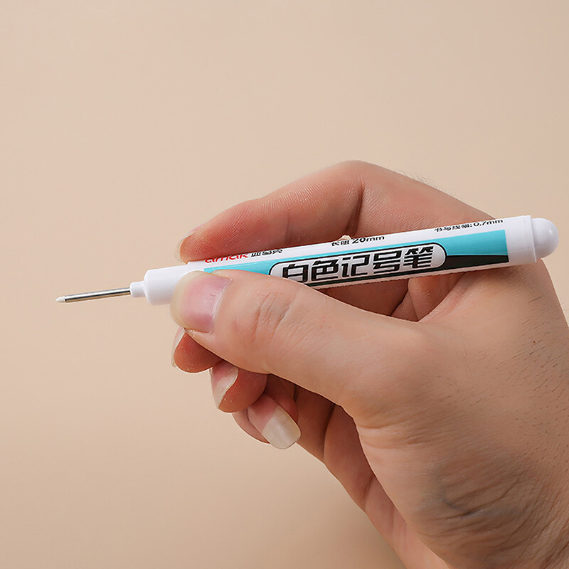 Baltos spalvos nuolatiniai žymekliai, 3 vnt.