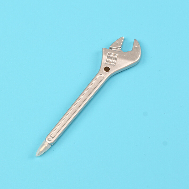 Хардуерни инструменти за индивидуалност от 1 бр. Корейски канцеларски материали Творчески химикалки Качествена писалка Caneta Hammer Универсален нож Писалка за писане