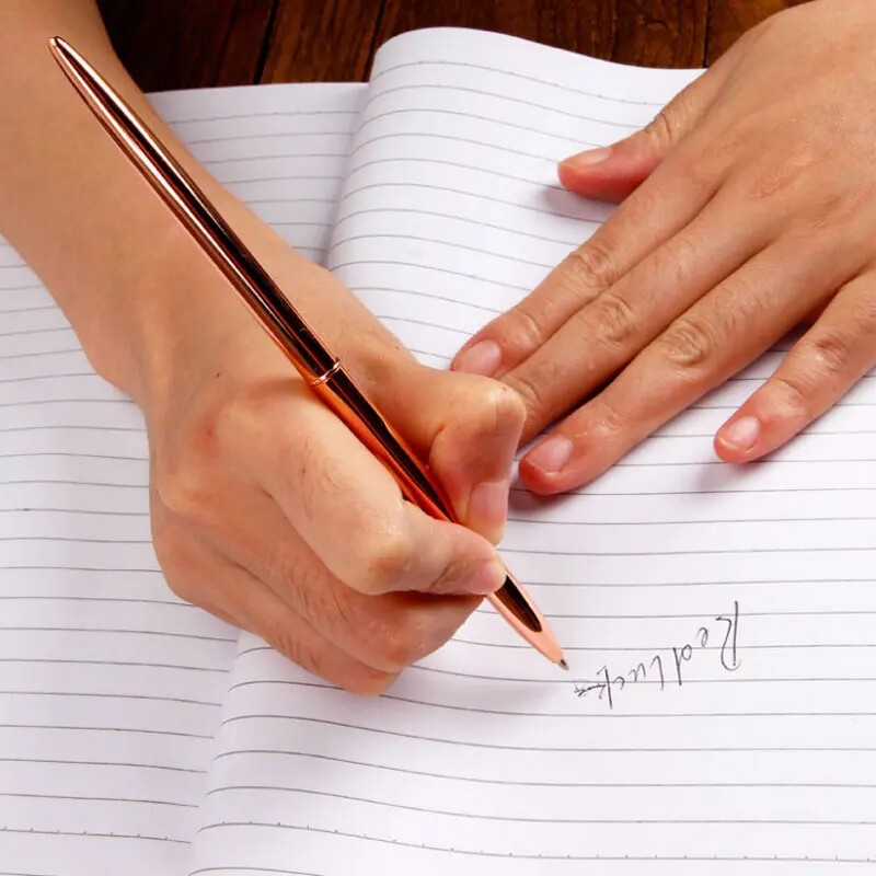 Visokokvalitetna metalna kemijska olovka Luksuzne kemijske olovke za pisanje Uredska školska kemijska olovka Crna Plava rotirajuća olovka