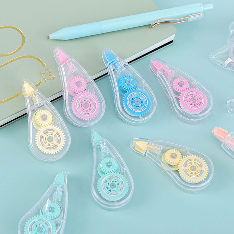 6Pcs/Set Trake za korekciju Izmijenjeni alati Prozirne vidljive tiskanice Slatki dječak Djevojčica Prijenosni set mini traka Školski uredski pribor