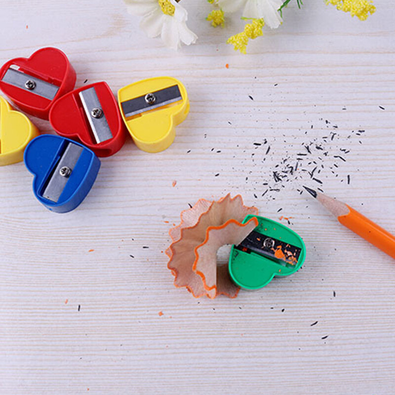 40 tk Mini käeshoitavad pliiatsiteritajad Südamepliiatsi lõikamisriistad Kontori koolitarbed Kirjatarbed Laste preemia kingitus