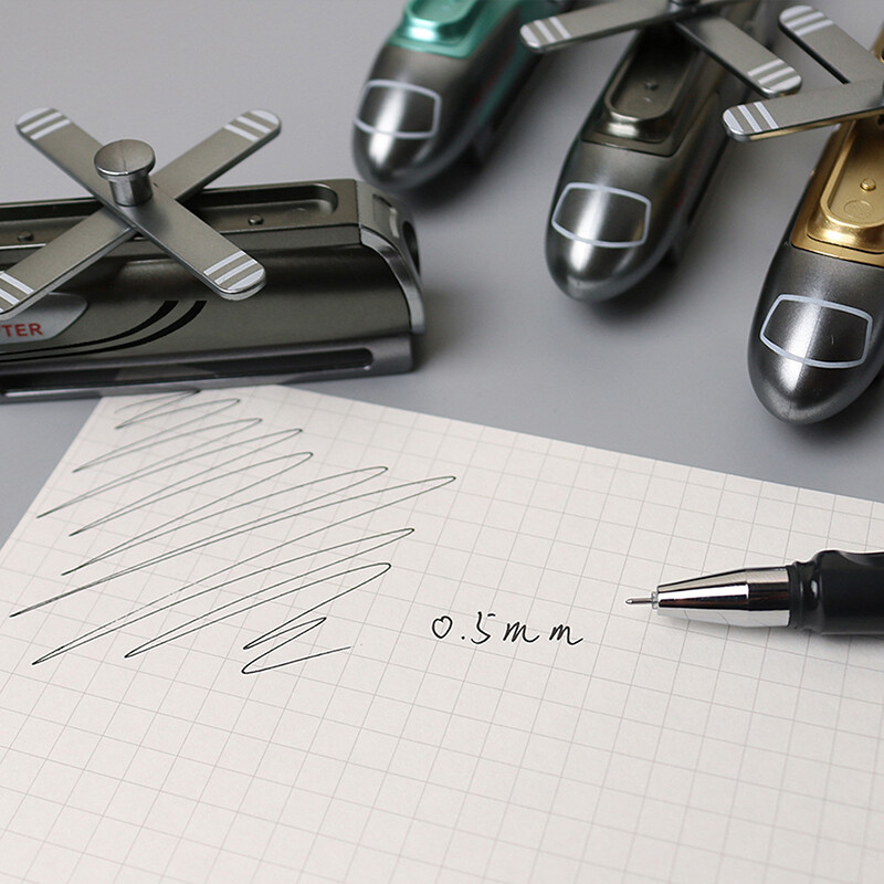 Loov lennukikujuline geelpliiats relvaga võitleja poiss, 0,5 mm musta tindiga geelpliiatsiga päeviku kirjutamise eksam õpilastele koolitarbed lastele kingitus