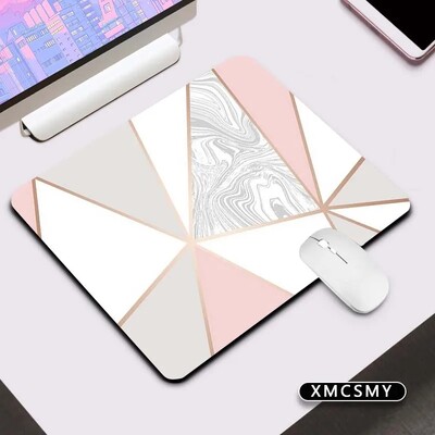 Tastatură din cauciuc Mouse Pad Anime Gamer Covoraș de birou cu adeziv-protecție Covorașe de marmură pentru jocuri Accesorii pentru computer Tampă de mouse Cabinet laptopuri