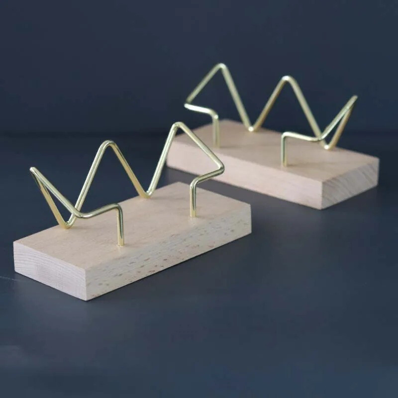 Кутия за визитки Дървена поставка за визитки Бюро Офис Декорация Кутия за карти Аксесоари за работно бюро в училище