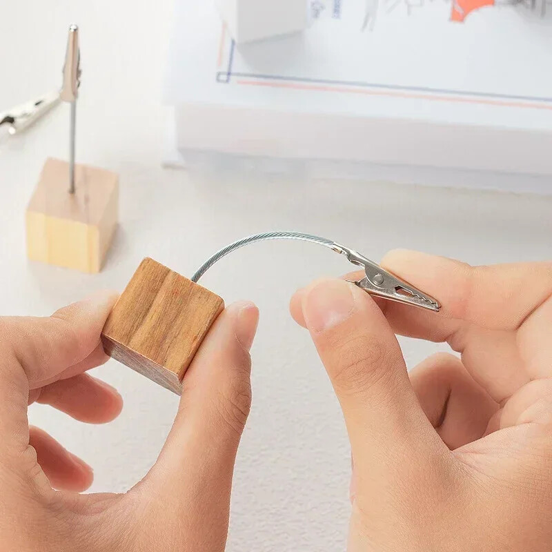 Метални квадратни щипки за бележки Дървен държач за визитни картички Стойка за дисплей със снимки Поставка за съобщения Поставка за бележки Органайзер за бюро за домашен офис