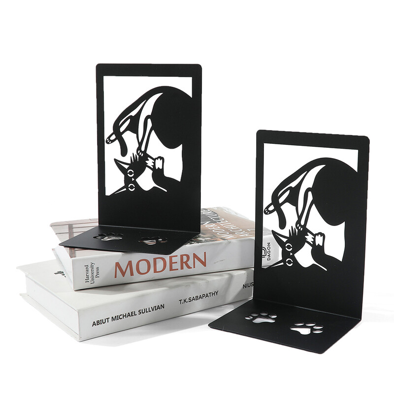 2 tk. Stiilis musta kassi raamatuotsad, rasked raamaturauad, raamatuotsad, kingitus raamatuarmastustele. Kodune töölaud raamaturiiul Kontoritarbed, alus, triikraud