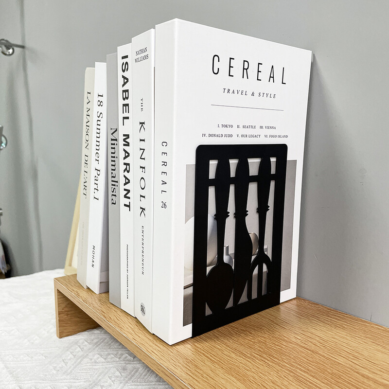 Персонализирани книгодържатели за прибори за хранене Тежки метални книгоразделители Настолни книгоразделители за любители на книги Железен рафт
